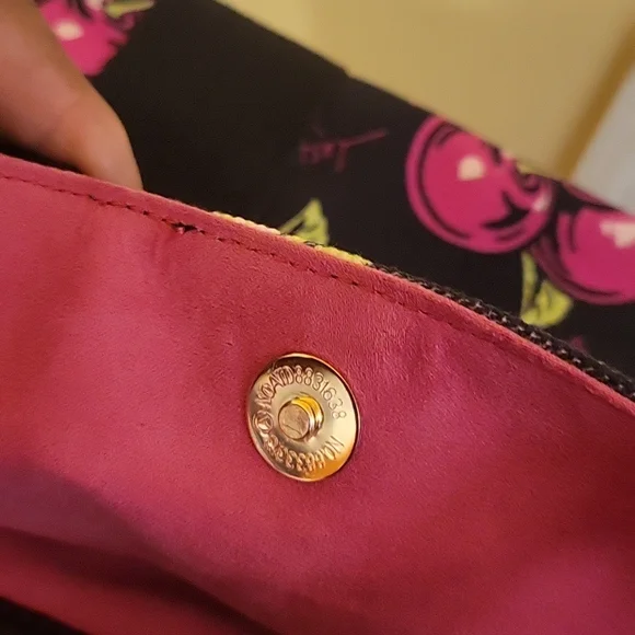 BETSEY JOHNSON FLORAL CANVAS TOTE - Picture 9 of 16